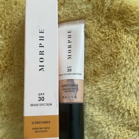 Cosmetics - Picture 7 of 9